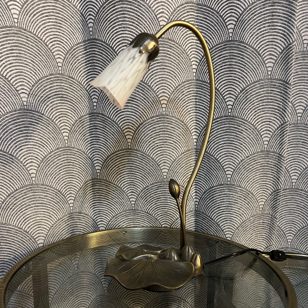 *** SOLD ***. Art Deco Style Lamp
